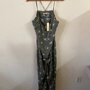 RACHEL STUDIO FREE SIZE OLIVE GREEN FLORAL JUMPSUIT LENGTH 49" / INSEAM 24"